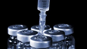 W aptekach brakuje szczepionek na ospę, odrę i grypę