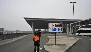 Lotnisko Berlin-Brandenburg im. Willy Brandta (w budowie). Miało być otwarte w 2011 r.