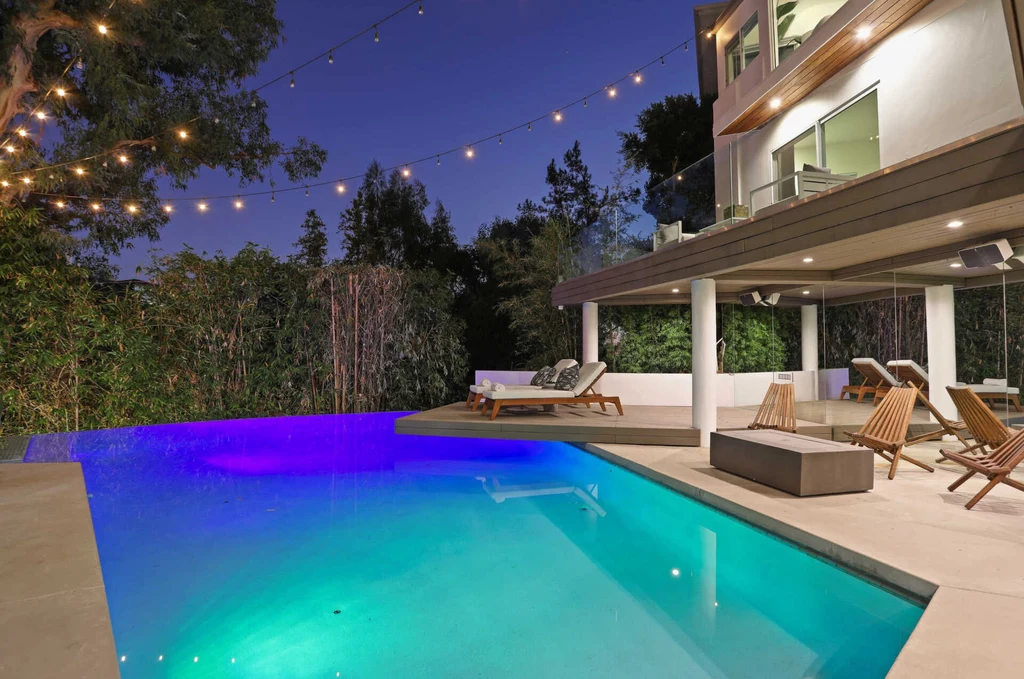Dom Halsey w Sherman Oaks