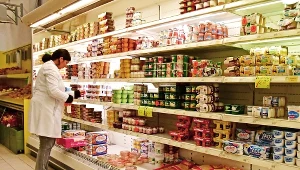 Czy serki i jogurty również powinny być dodatkowo opodatkowane?