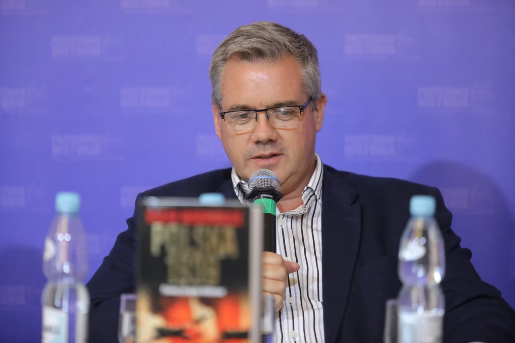 Roger Moorhouse Roger Moorhouse