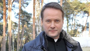 Artur Żmijewski jako ojciec Mateusz
