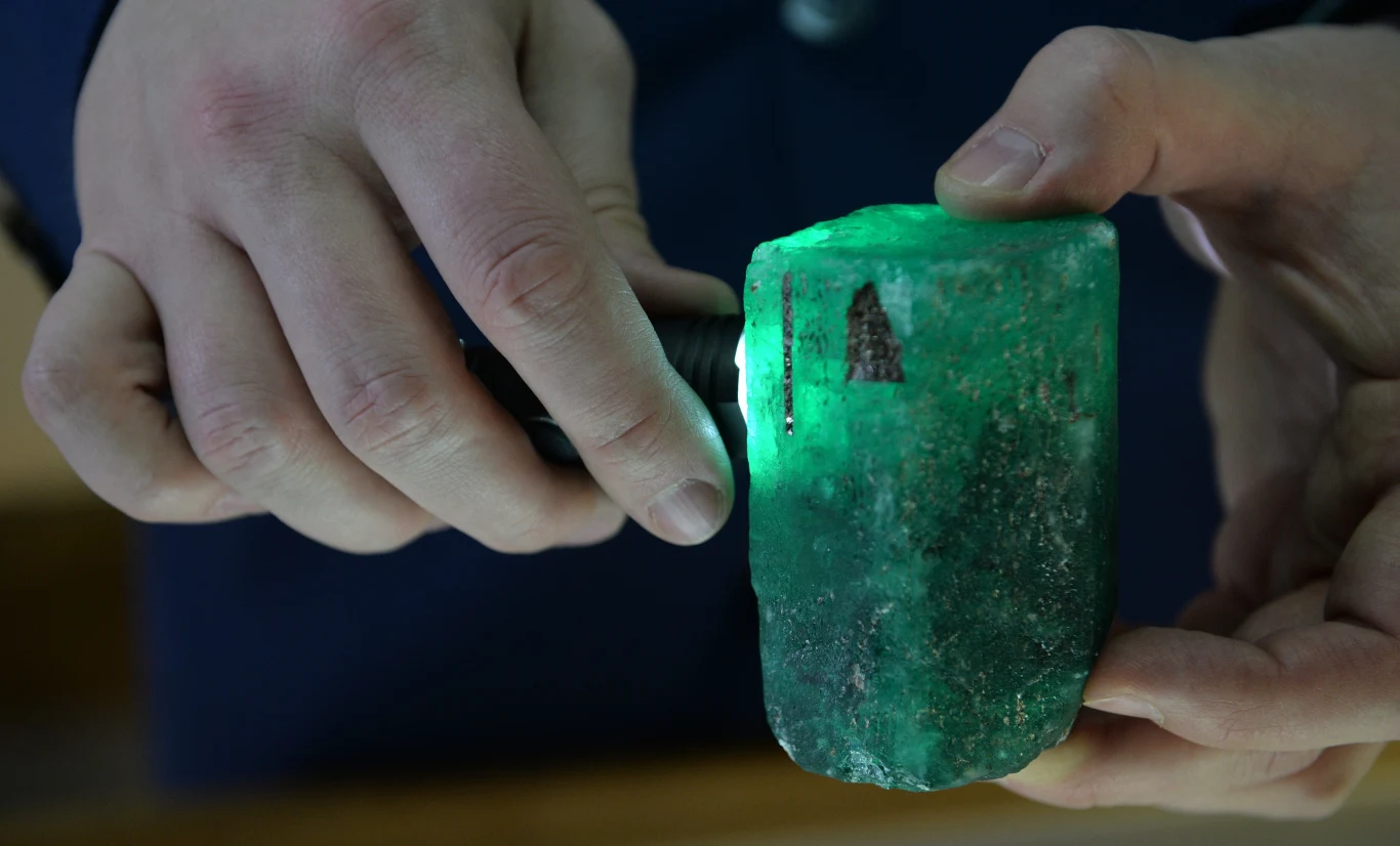 Kamień zaklasyfikowano do pierwszej kategorii ze względu na kolor.