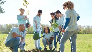 Badane firmy - w ramach swoich działań na rzecz ochrony środowiska - najczęściej deklarują wspieranie poszczególnych inicjatyw ekologicznych