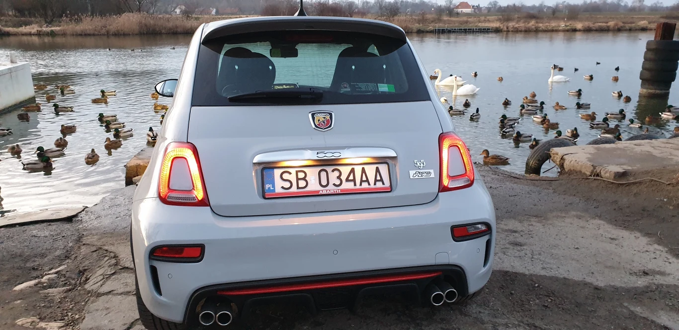 Abarth 595 Pista na zdjęciach