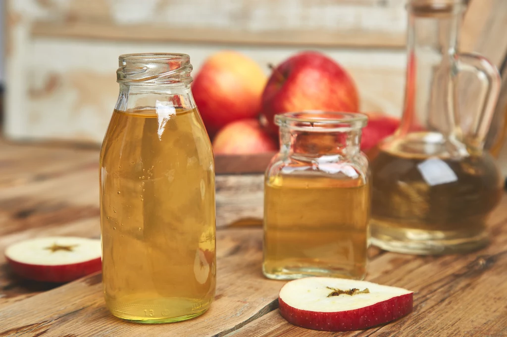 Ocet jabłkowy to doskonałe remedium na problemy skórne