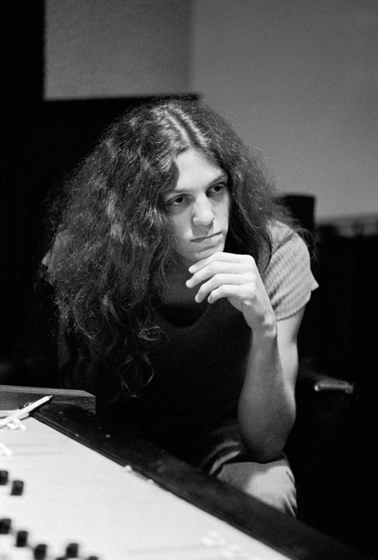 W 1970 roku, zaledwie 18-letni wtedy Allen poślubił Kathy Jones. Na przyjęciu obecni byli wszyscy przyjaciele z zespołu. Panna młoda martwiła się jednak, że długowłosi koledzy męża nie przypadną do gustu jej rodzinie. Dlatego też podczas wesela kazała im kryć "pióra" pod perukami. Występ na przyjęciu Allena i Kathy to jeden z pierwszych, podczas których zespół zagrał "Free Bird". 
