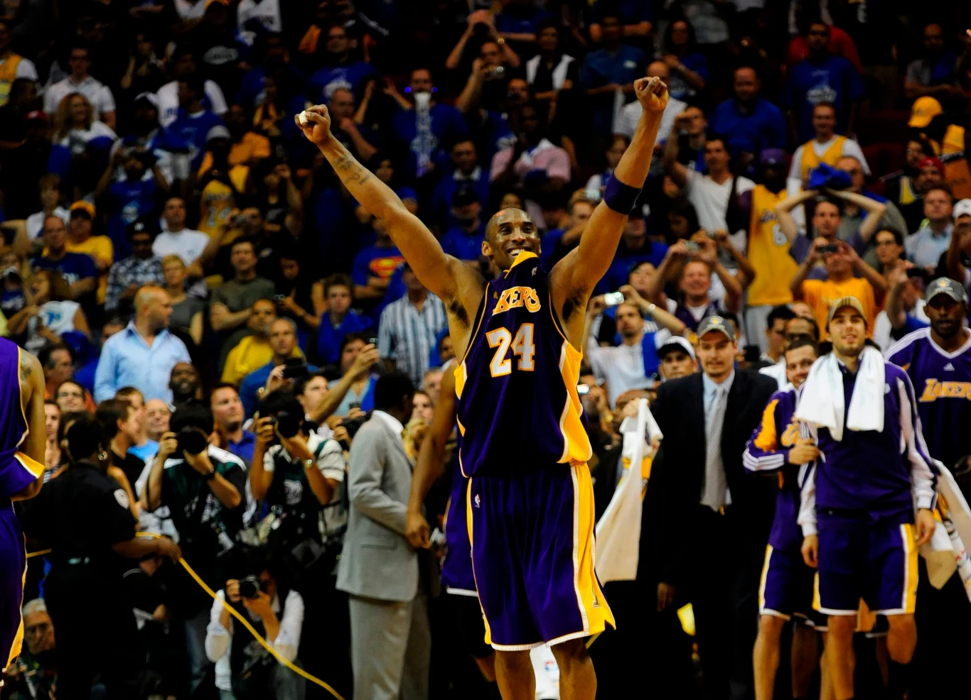 Kobe Bryant celebruje mistrzostwo NBA w 2009 roku