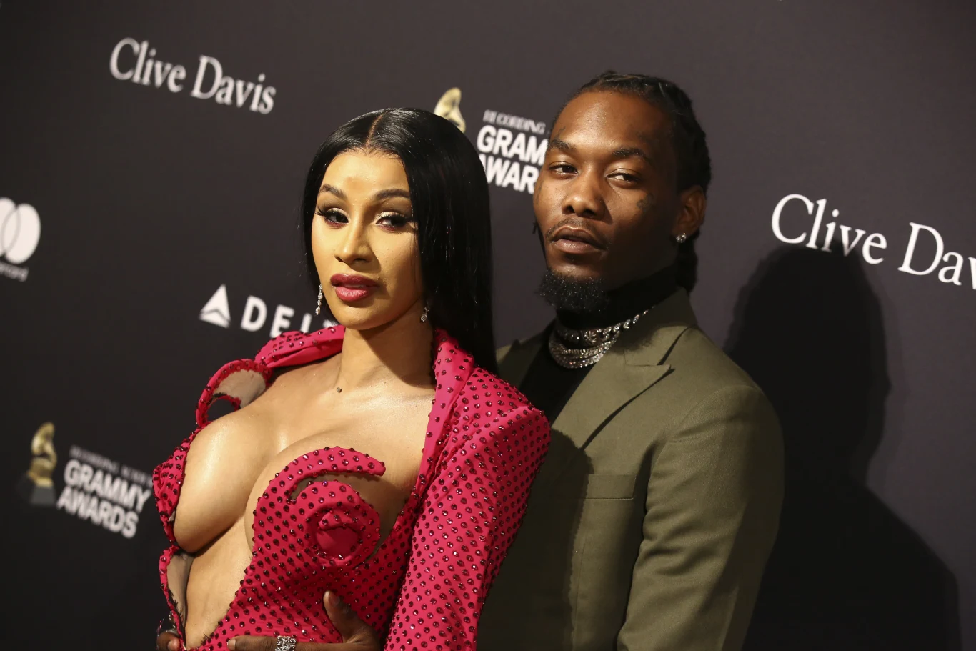 Cardi B i Offset na ściance