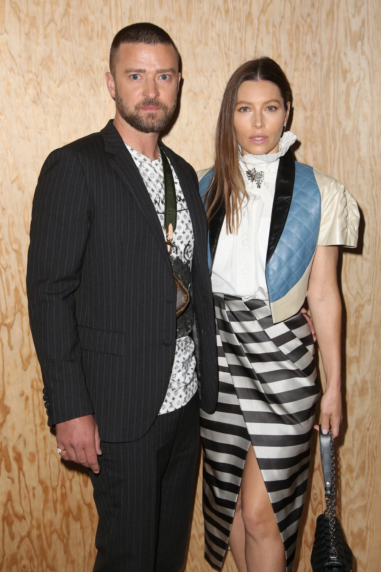 Początkowo Jessica Biel czuła się upokorzona tym, co miał zrobić jej mąż. W końcu jednak postanowiła uwierzyć w jego wersję wydarzeń. Okazuje się jednak, że związek popularnej pary wcale nie jest doskonały, pojawiły się kolejne kłopoty. Justin Timberlake i Jessica Biel zaczęli się regularnie kłócić. W końcu wspólnie doszli do wniosku, że dla dobra ich synka, Silasa Randalla, powinni wybrać się na terapię małżeńską. Myślicie, że to pomoże przywrócić harmonię w ich relacji? 