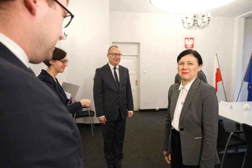 Adam Bodnar (w środku) i Viera Jourova Adam Bodnar (w środku) i Viera Jourova
