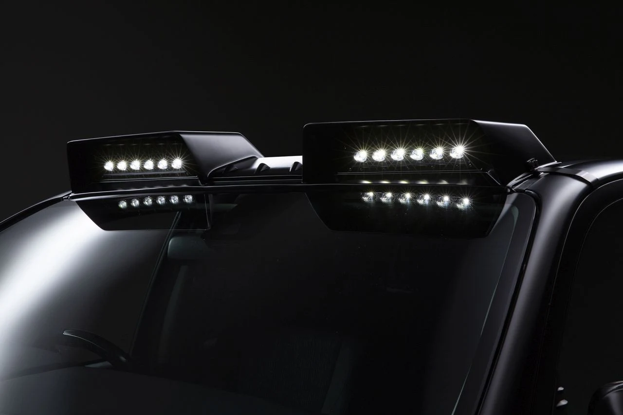 Toyota Hilux Black Bison
