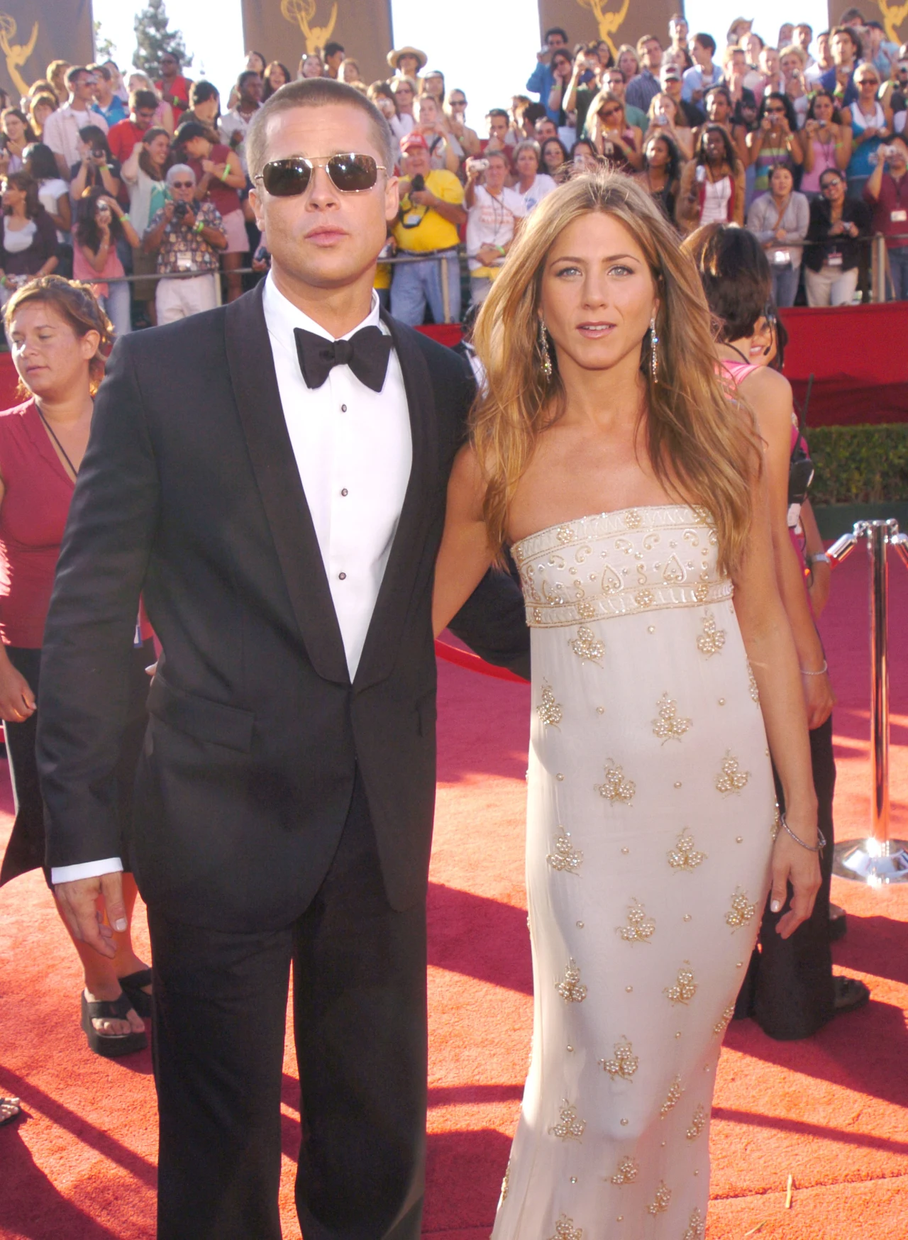 Jennifer Aniston i Brada Pitta na czerwonym dywanie - gala Emmy Jennifer Aniston i Brada Pitta na czerwonym dywanie - gala Emmy