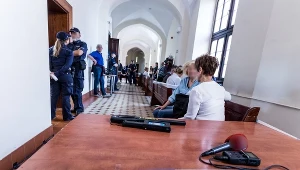 Proces policjantów Komendy Policji Wrocław Stare Miasto oskarżonych o znęcanie się nad Igorem Stachowiakiem, zdjęcie z 2018 roku