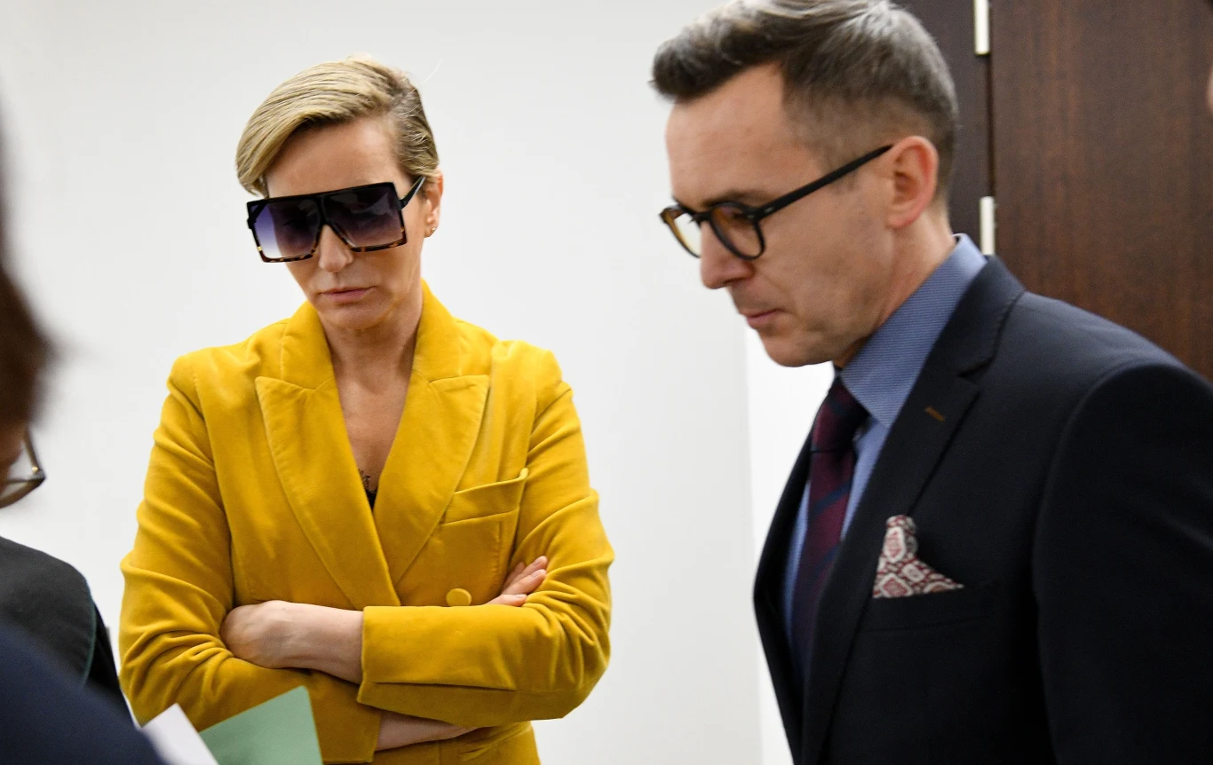 Paulina Smaszcz-Kurzajewska i Maciej Kurzajewski w sądzie