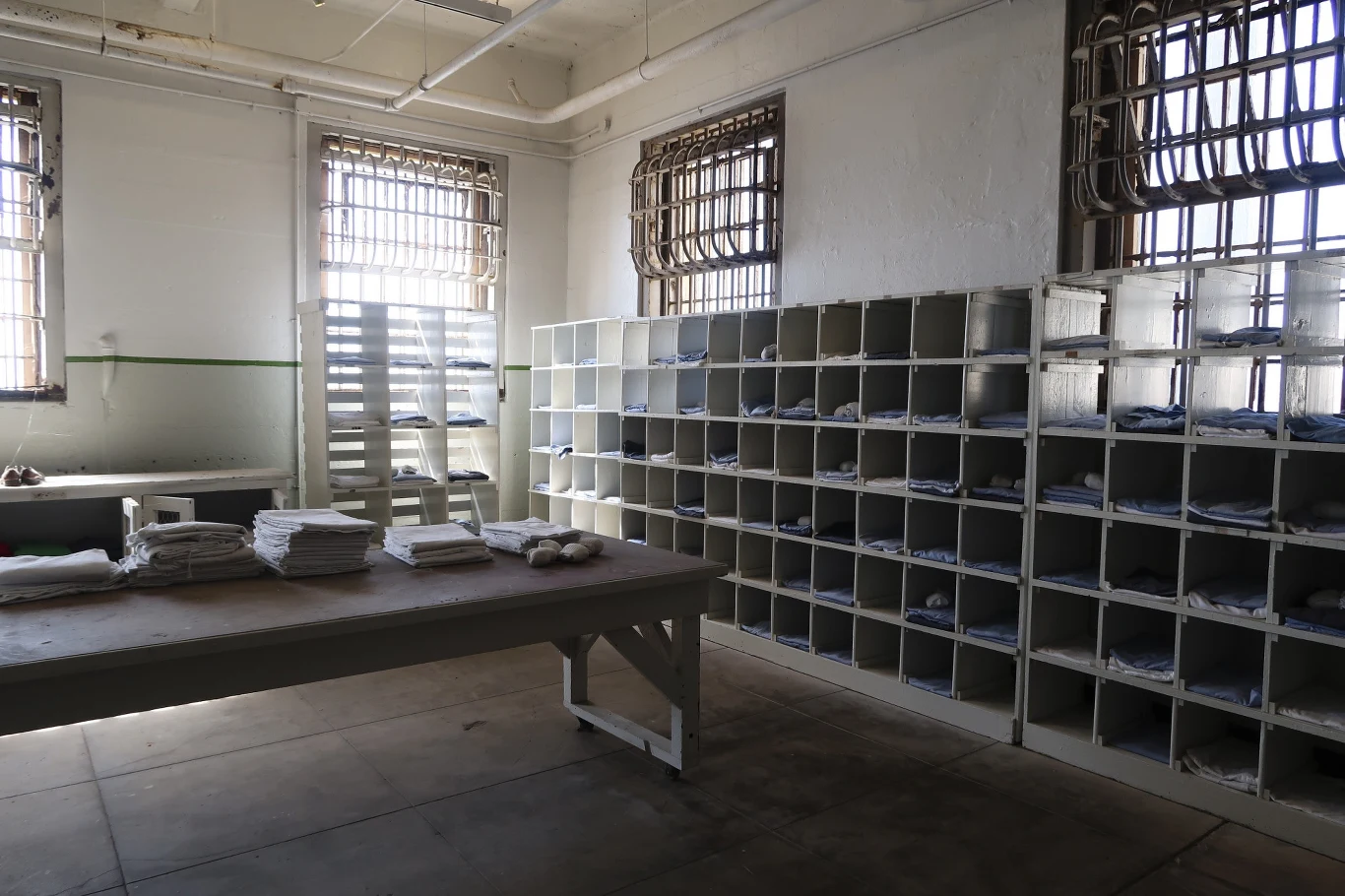 Dziś więzienie Alcatraz można zwiedzać i poczuć niezwykłość tego miejsca