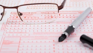 Przedsiębiorcy, którzy nadpłacili składki zdrowotne za 2022 rok, sami muszą wnioskować o zwrot, bo nie dostaną go automatycznie