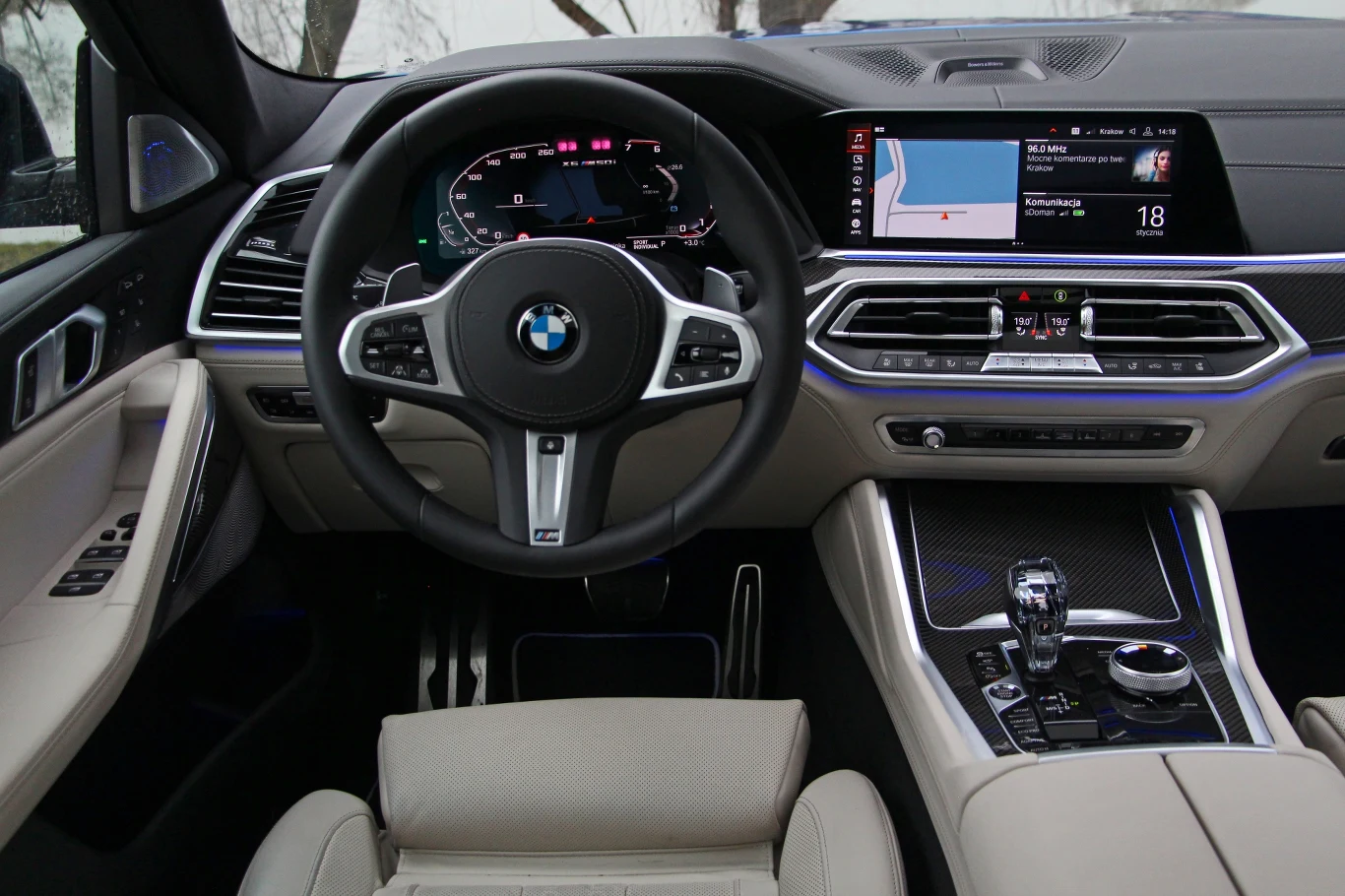 BMW X6 M50i BMW X6 M50i