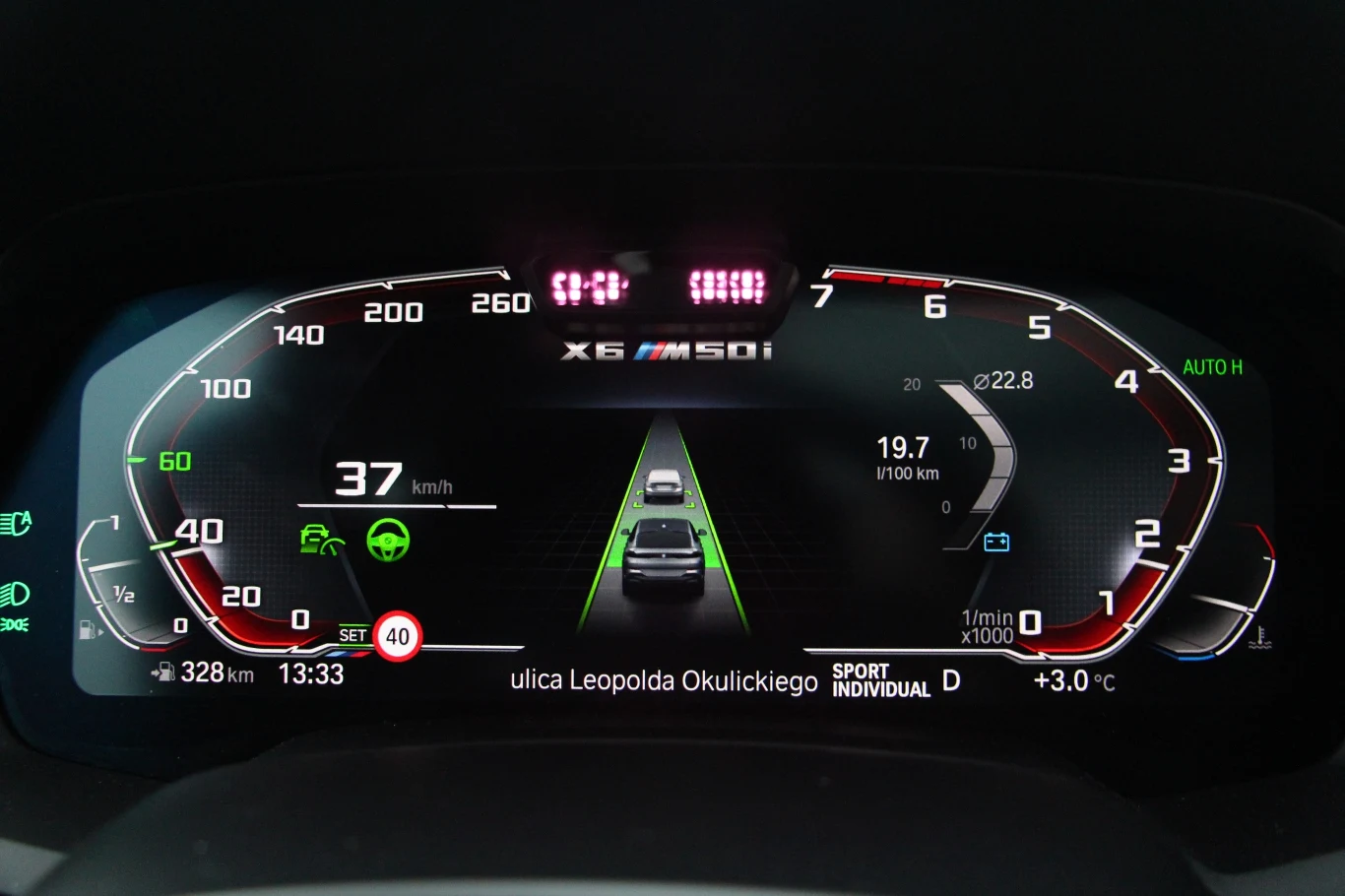 BMW X6 M50i BMW X6 M50i