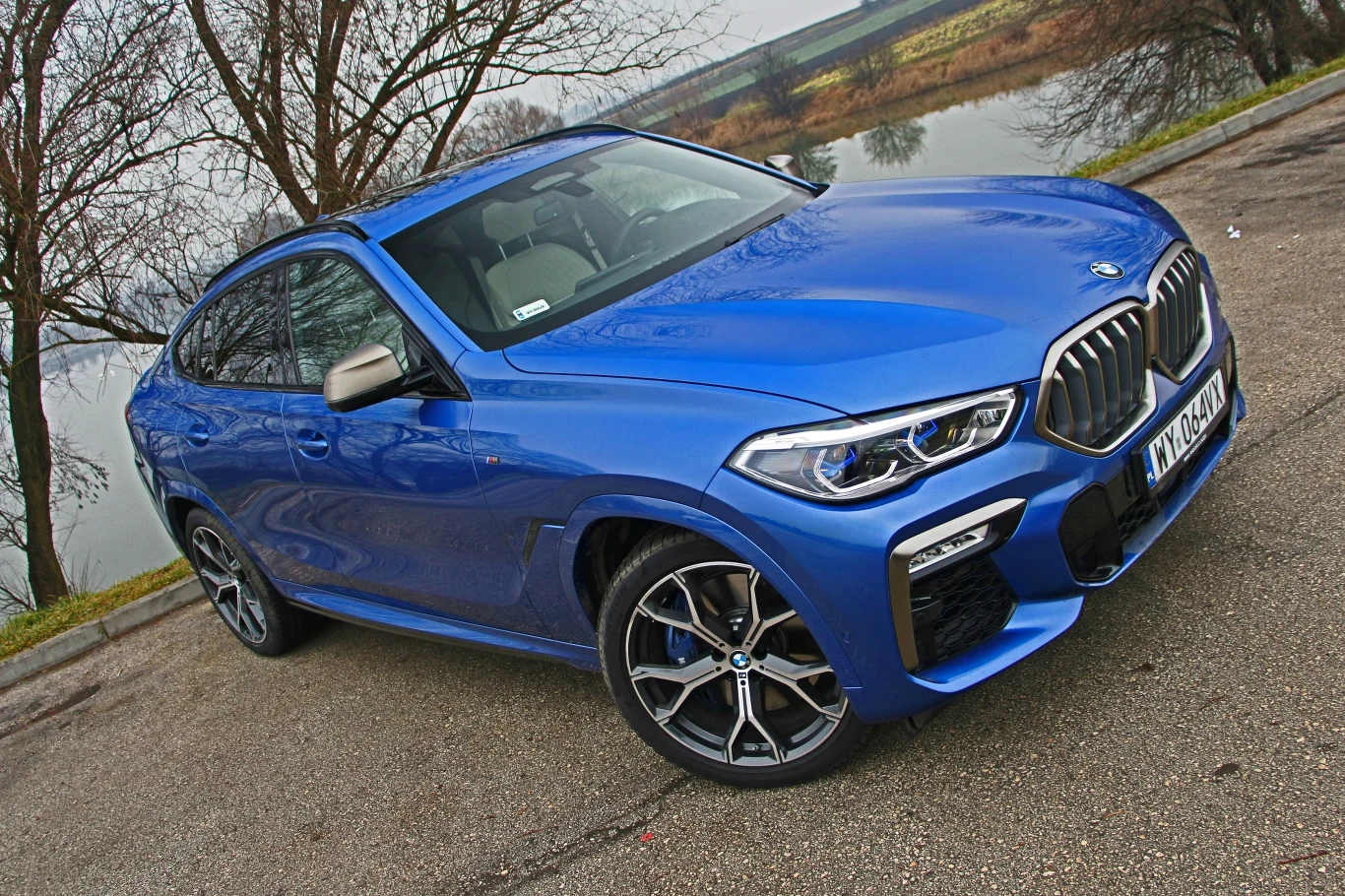 BMW X6 M50i BMW X6 M50i