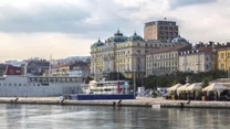 Innym doskonałym wyborem dla rodzin z dziećmi jest Muzeum Historii Naturalnej. Poświęcone m.in. życiu morskiemu w basenie Adriatyku, obejmuje np. multimedialne akwarium, wystawę na temat rekinów, ale także ogród botaniczny.

Fot. Ivo Biočina, Chorwacka Wspólnota Turystyczna