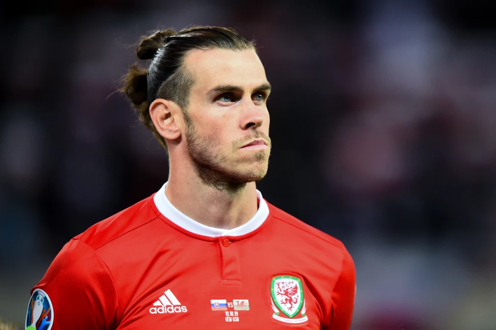 O projekcie, a także dołączeniu do niego, więcej powiedział sam Bale: "Na boisku zawsze zamierzam wygrywać. Z Ellevens Esports nastawienie na wygraną jest bardzo istotne. Jest wiele podobieństw między piłką nożną i esportem, szczególnie w poświęceniu się i oddaniu do tego, by osiągnąć najwyższy poziom w swojej grze. Rozglądam się za zakontraktowaniem światowej klasy zespołu w różnych grach. Znalezienie nowych talentów to ekscytująca część projektu, dlatego jestem bardzo podekscytowany, że jestem zaangażowany w selekcję naszego składu". O projekcie, a także dołączeniu do niego, więcej powiedział sam Bale: "Na boisku zawsze zamierzam wygrywać. Z Ellevens Esports nastawienie na wygraną jest bardzo istotne. Jest wiele podobieństw między piłką nożną i esportem, szczególnie w poświęceniu się i oddaniu do tego, by osiągnąć najwyższy poziom w swojej grze. Rozglądam się za zakontraktowaniem światowej klasy zespołu w różnych grach. Znalezienie nowych talentów to ekscytująca część projektu, dlatego jestem bardzo podekscytowany, że jestem zaangażowany w selekcję naszego składu".