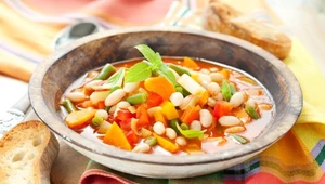 Gęsta zupa minestrone