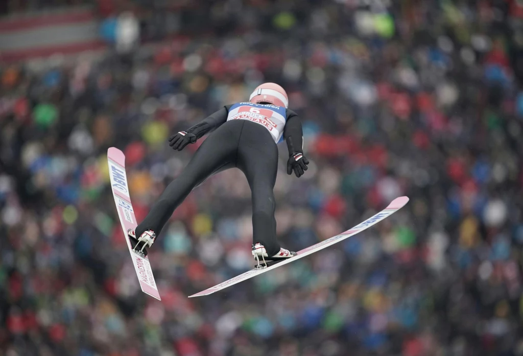 Dziś te gry są już wręcz przestarzałe. Wychodzi na to zatem, że ostatnia gra traktująca o skokach, która pojawiła się na rynku to Deluxe Ski Jump 4, słabo. Dziś te gry są już wręcz przestarzałe. Wychodzi na to zatem, że ostatnia gra traktująca o skokach, która pojawiła się na rynku to Deluxe Ski Jump 4, słabo.