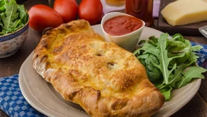 Calzone z pieczarkami