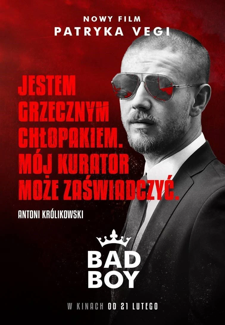 Antoni Królikowski jako Paweł
Zapalony kibic, bezwzględny przestępca i romantyczny kochanek. Ten chłopak oznacza kłopoty! Mając przed sobą krwawą walkę o interesy klubu piłkarskiego i rodzącą się miłość, nie cofnie się przed niczym. Z niegrzecznego chłopca zmieni się w rekina biznesu i wyrachowanego mafiosa, przed którym kłaniać się będą najważniejsi ludzie w mieście.