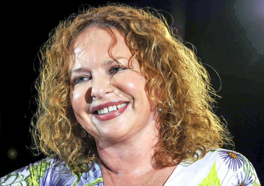 Niewielu wie, że Małgorzata Potocka rozwodziła się aż czterokrotnie! Pierwszy ślub wzięła w bardzo młodym wieku. Miała wtedy zaledwie 19 lat. Wyszła za gitarzystę Krzysztofa Potockiego. Ich małżeństwo nie trwało jednak długo, bo tylko dwa tygodnie. Kolejnym wybrankiem kobiety był znany aktor Tadeusz Ross. Później w jej życiu pojawił się Marek Prażanowski. 