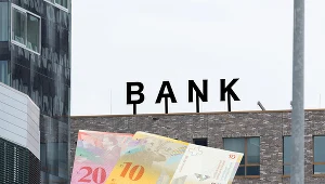 Franki biją w bankowe bilanse