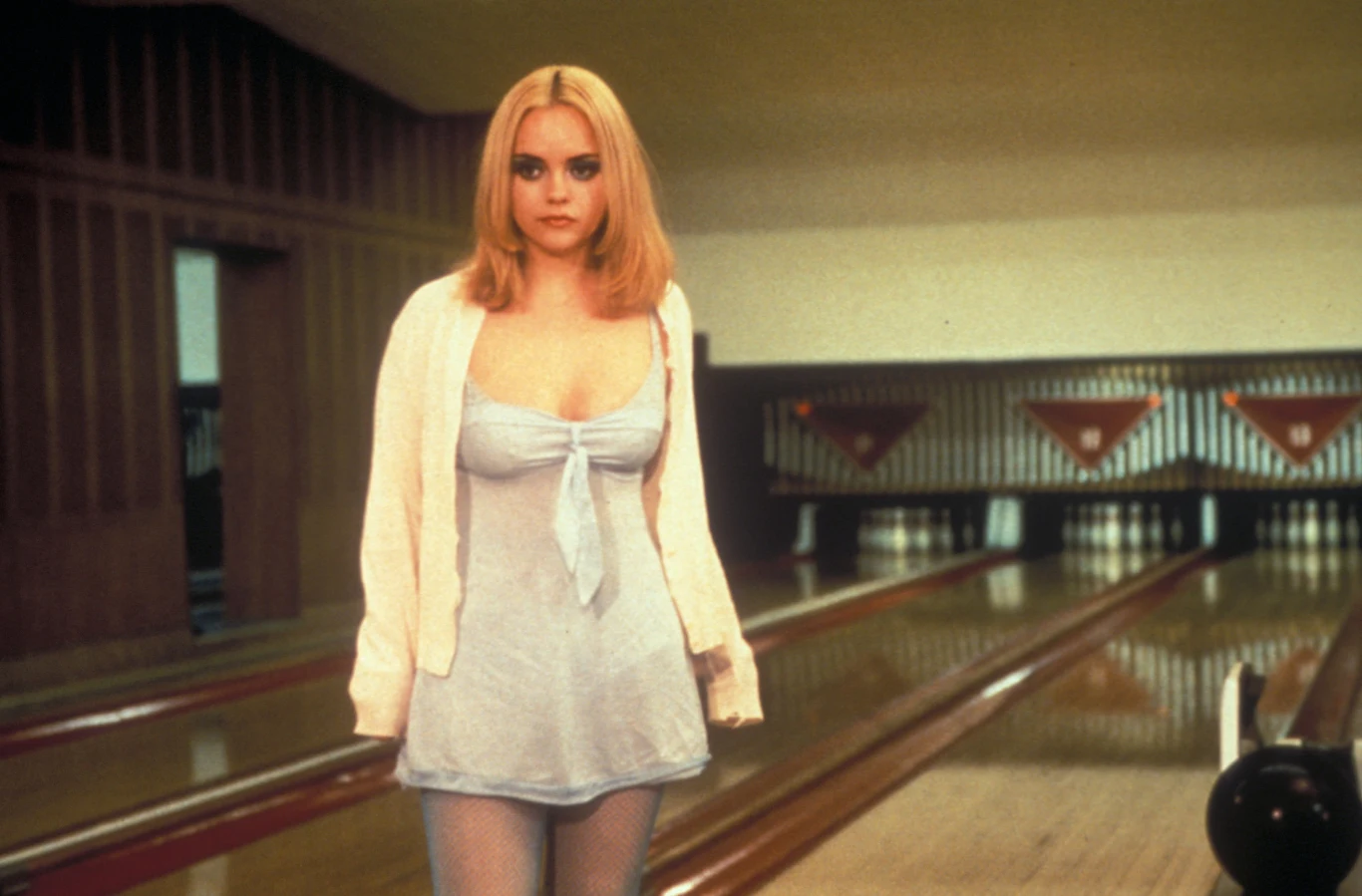 Pod koniec lat 90. gwiazda wystąpiła też w filmie "Oko w oko z życiem" (bardziej znanym pod oryginalnym tytułem "Buffalo '66"). Był to debiut reżyserski aktora, modela i muzyka Vincenta Gallo, który wcielał się w swoim obrazie w życiowego wykolejeńca, który po wyjściu z więzienia uprowadza młodą dziewczynę (Ricci).