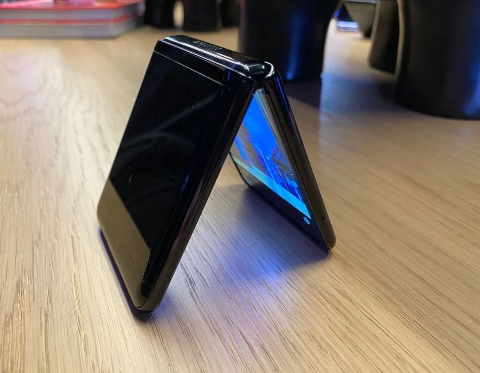 Galaxy Z Flip Galaxy Z Flip