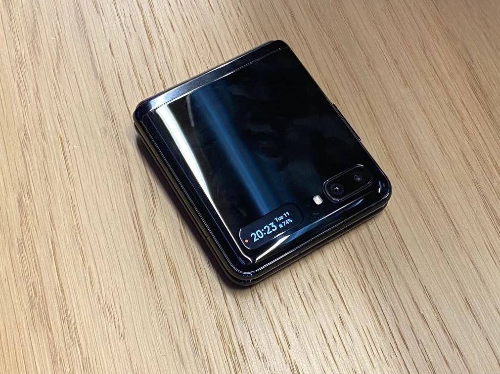 Galaxy Z Flip Galaxy Z Flip