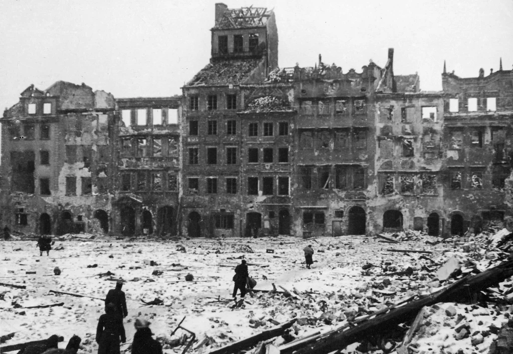 Warszawa w październiku 1944 roku, po zakończeniu walk