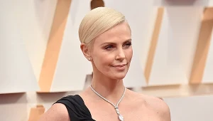 Charrlize Theron nie dostała Oscara, ale przynajmniej została autorką najlepszego selfie z ceremonii