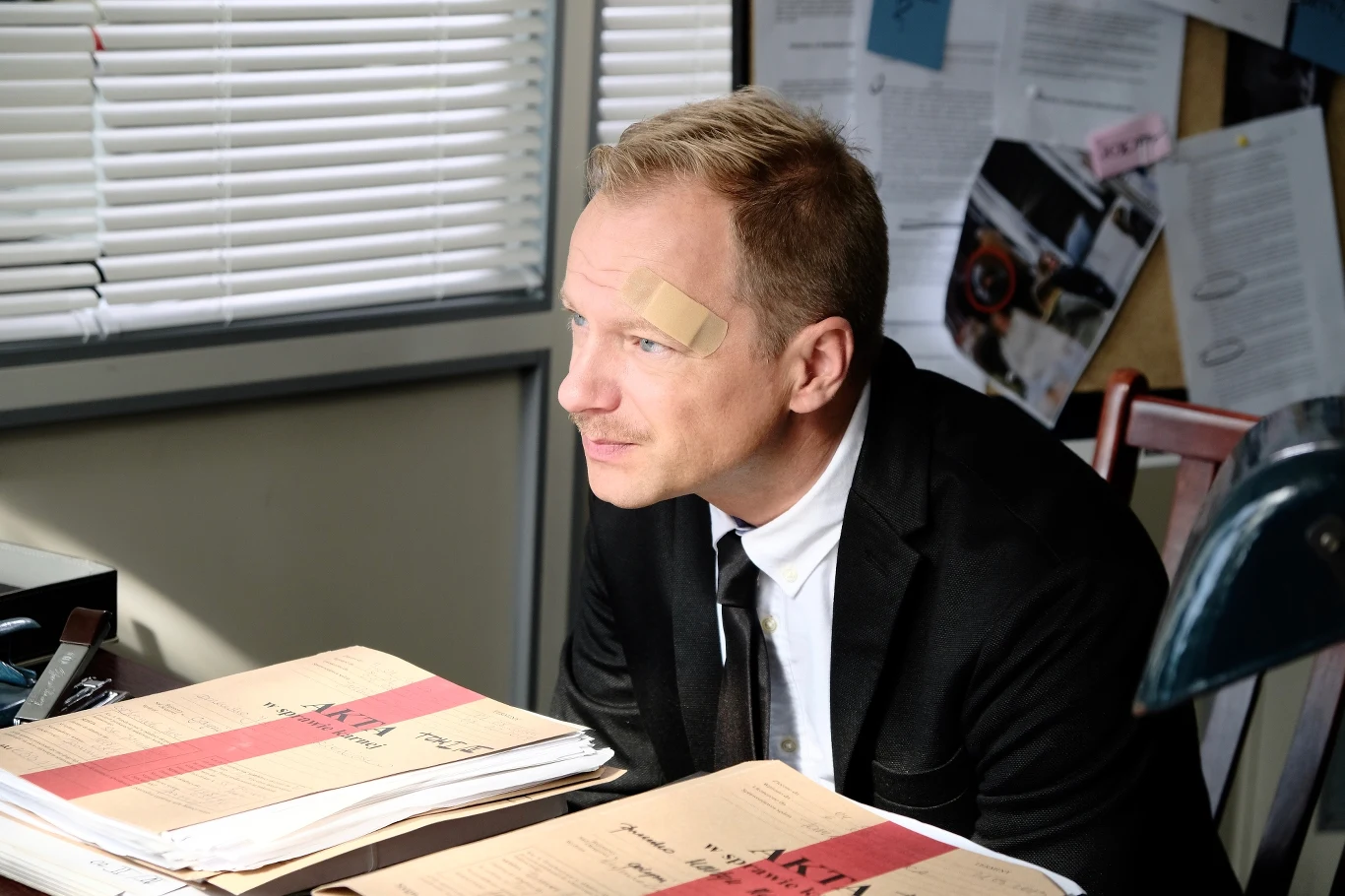 Maciej Stuhr w scenie z filmu "Bad Boy"