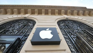 Apple przejmuje weterana Warner Music