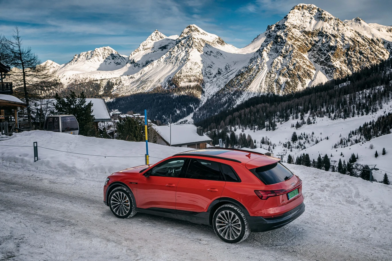 Audi e-tron po Alpach. Zdjęcia 