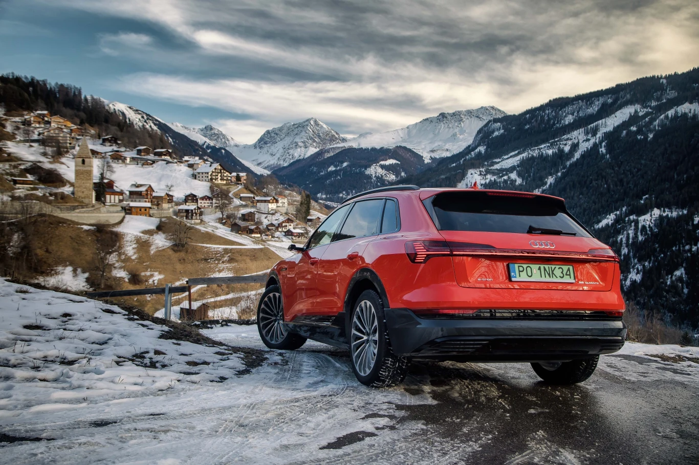 Audi e-tron po Alpach. Zdjęcia 