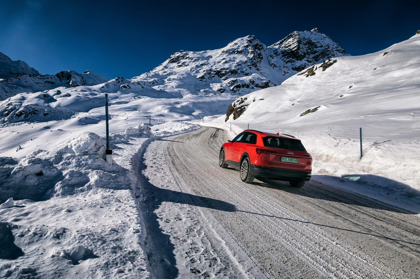 Audi e-tron po Alpach. Zdjęcia 