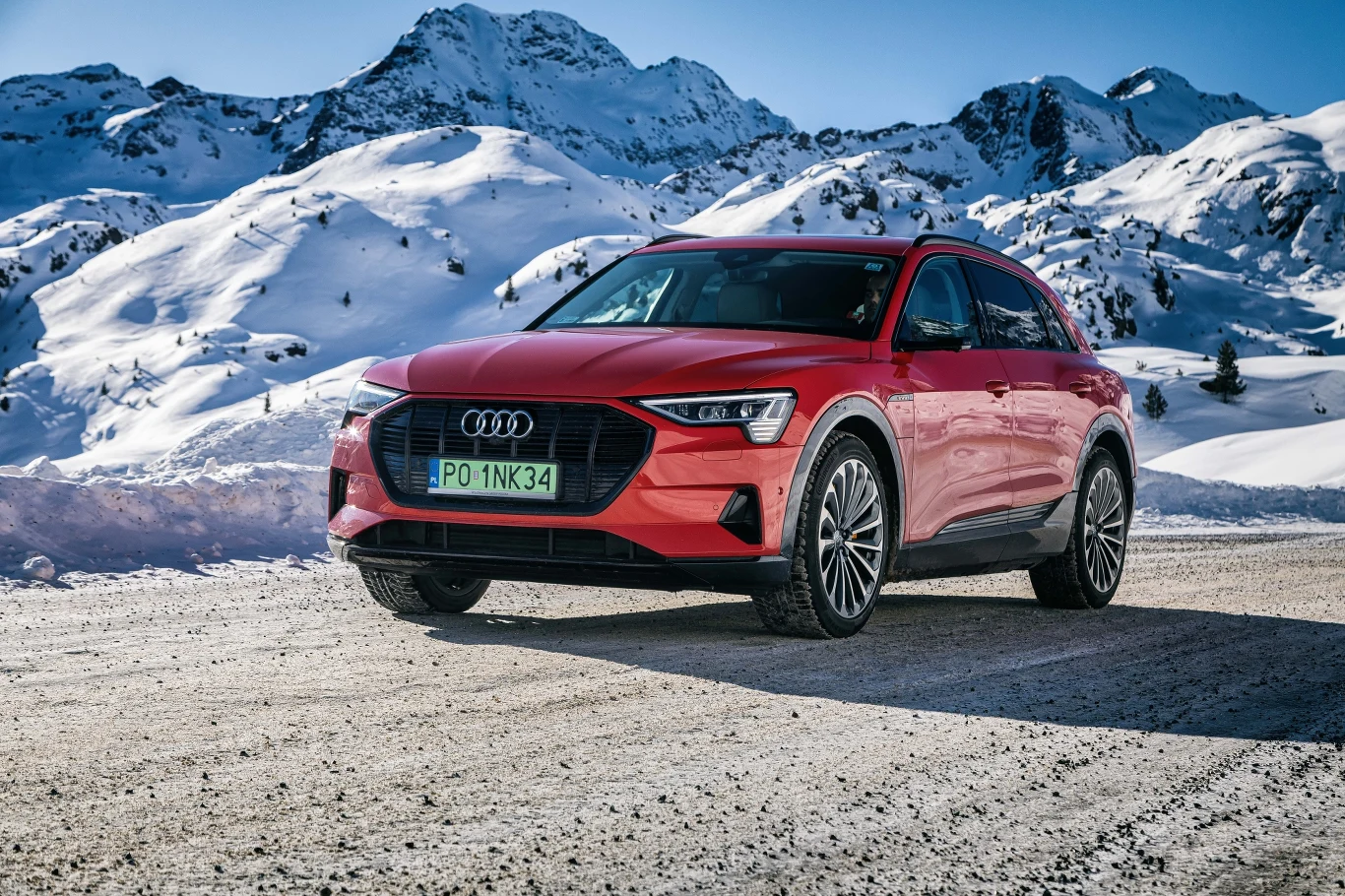 Audi e-tron po Alpach. Zdjęcia 
