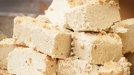 Udowodniono, że chałwa może redukować ilość wolnych rodników, co może przyczyniać się do opóźnienia procesów starzenia 