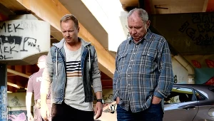 Maciej Stuhr z Andrzejem Grabowskim w scenie z "Bad Boya"