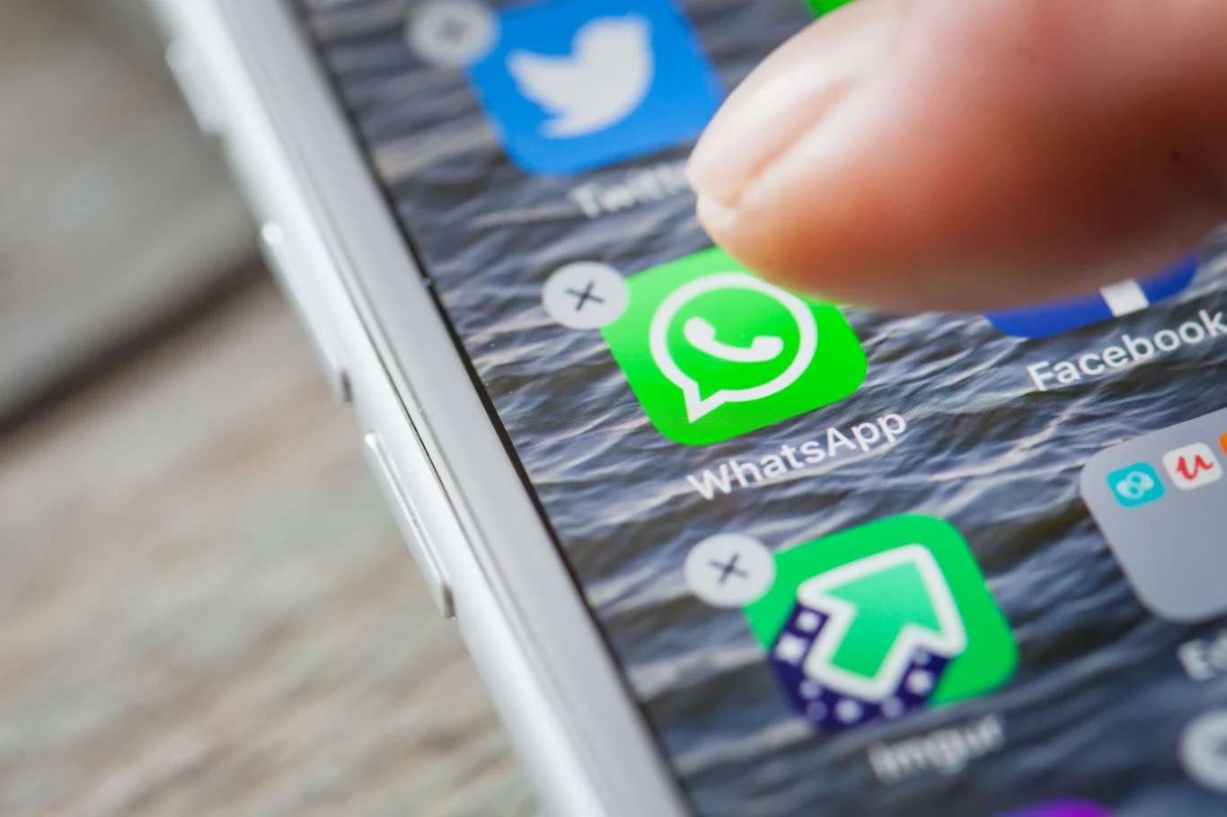 Aplikację WhatsApp w wersji na iOS czekają ciekawe modyfikacje Aplikację WhatsApp w wersji na iOS czekają ciekawe modyfikacje