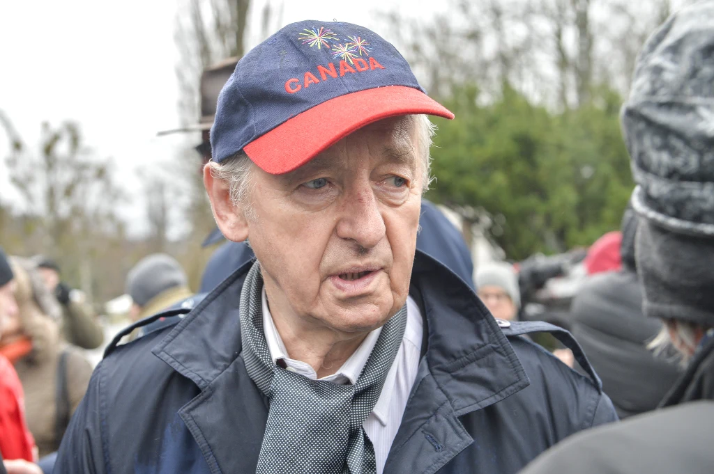 Andrzej Rosiewicz na pogrzebie Jerzego Gruzy Andrzej Rosiewicz na pogrzebie Jerzego Gruzy