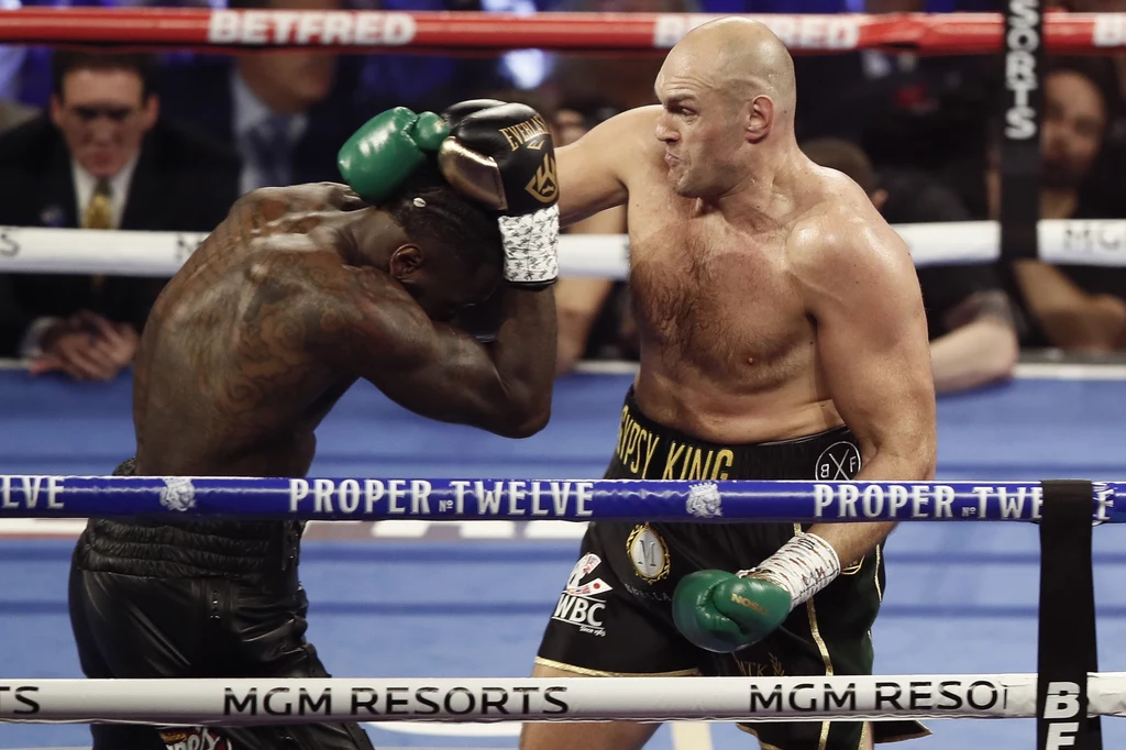 Tyson Fury (z prawej) kontra Deontay Wilder