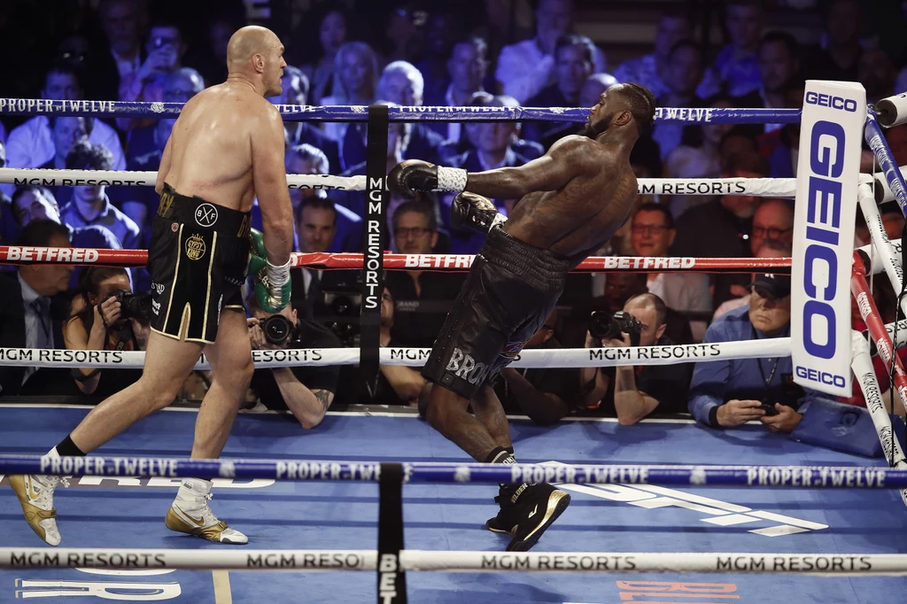 Tyson Fury wyraźnie dominował nad Deontayem Wilderem