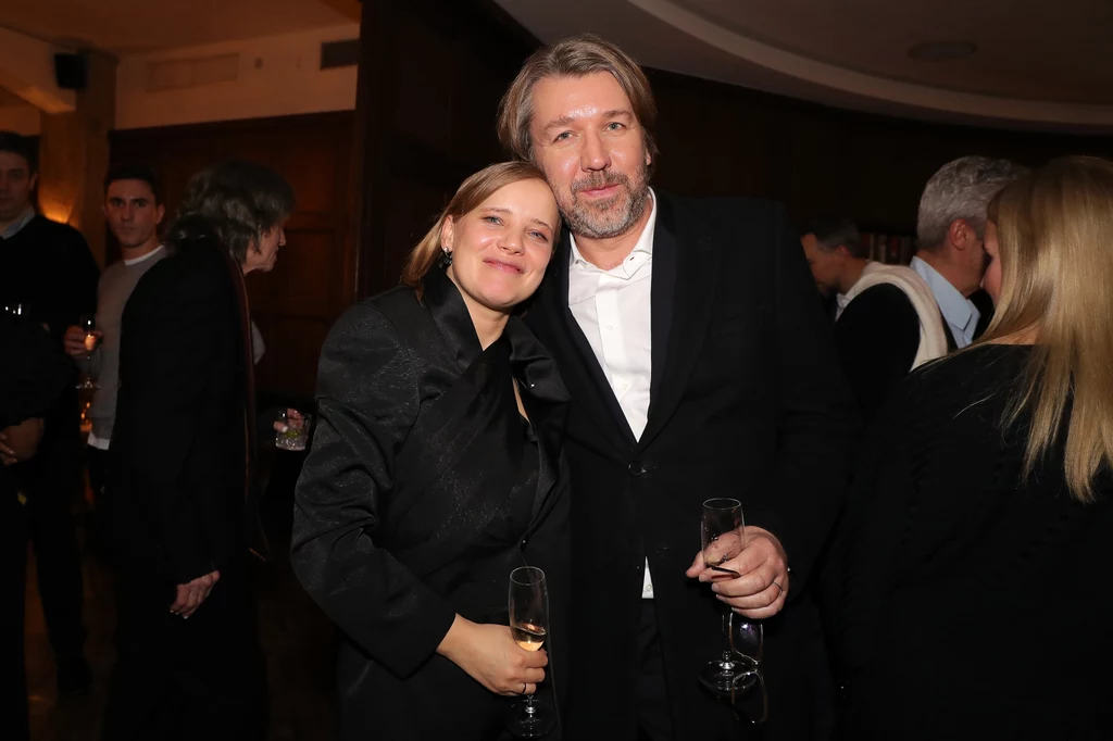 Premiera produkcji na platformie Netflix zaplanowana jest na 8 maja. Na zdjęciu: Joanna Kulig i producent Olivier Bibas Premiera produkcji na platformie Netflix zaplanowana jest na 8 maja. Na zdjęciu: Joanna Kulig i producent Olivier Bibas